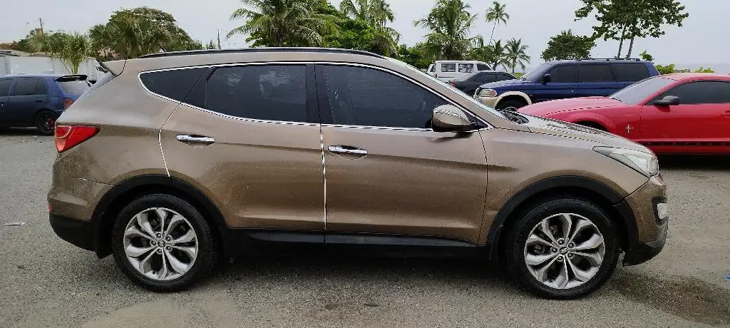 Hyundai  Santa Fe 2014 Gasolina en Santo Domingo DN Foto 7235374-7.jpg