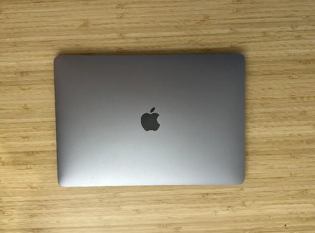 MacBook Pro 13 i7 500GB Foto 7235463-1.jpg