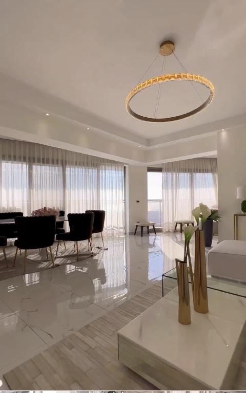 3 HABITACIONES AMUEBLADO CON VISTA AL MAR Foto 7235827-n1.jpg