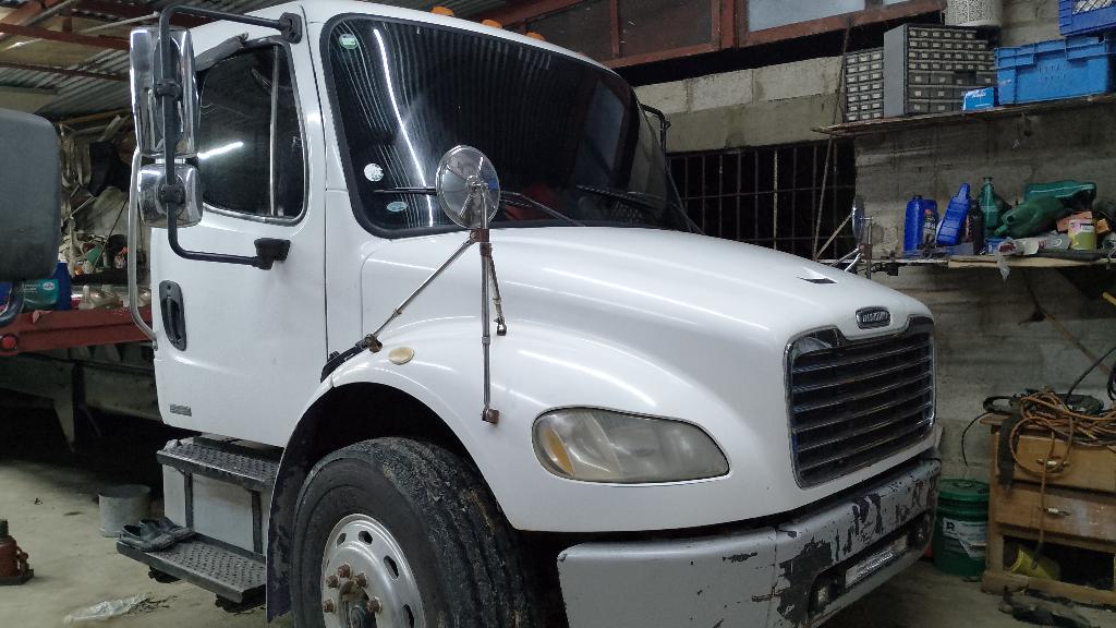 Camión grua Freightliner m2  Foto 7237430-2.jpg