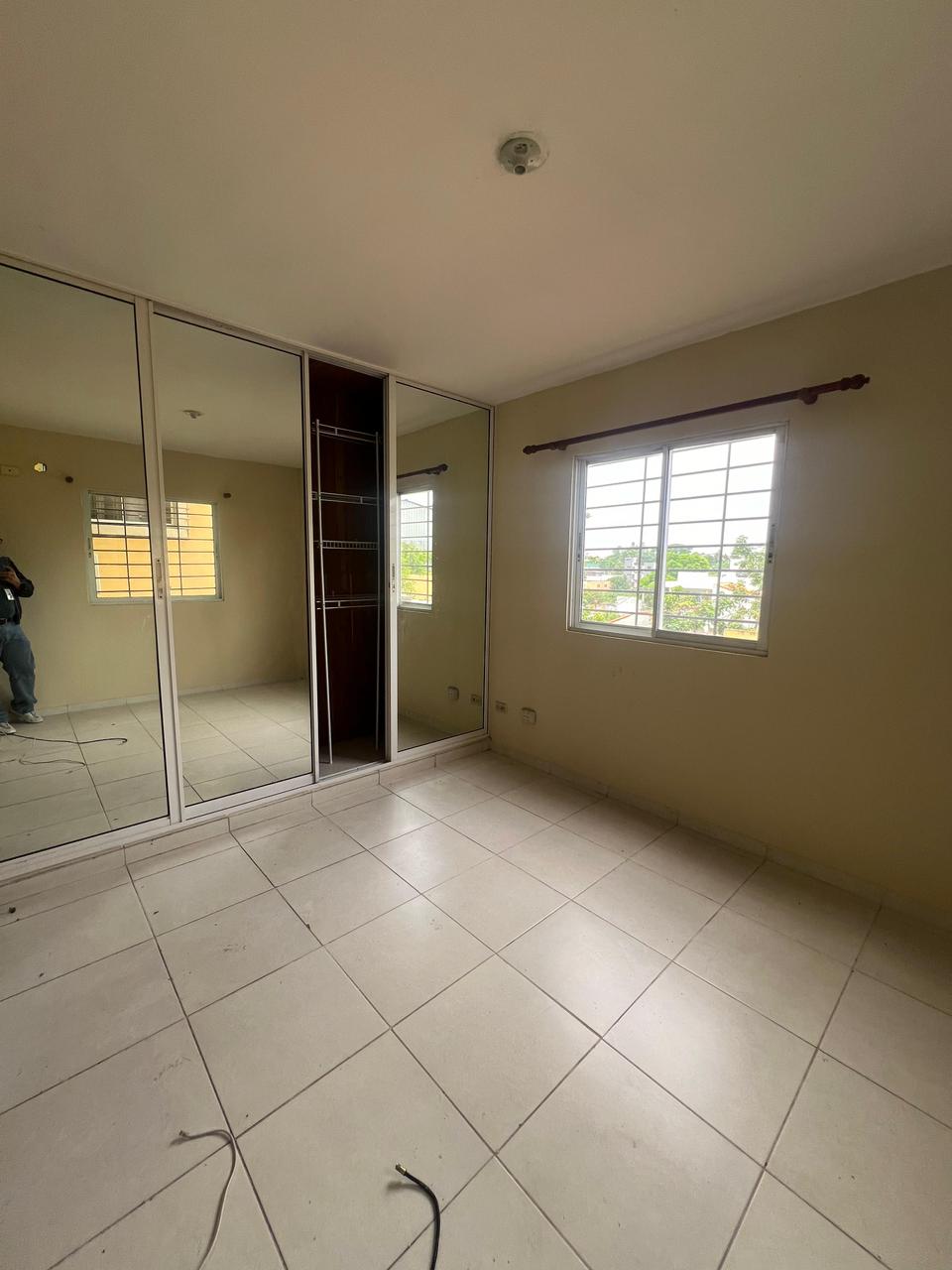 Apartamento en Venta en Los Hidalgo Santo Domingo Oeste Foto 7238622-3.jpg