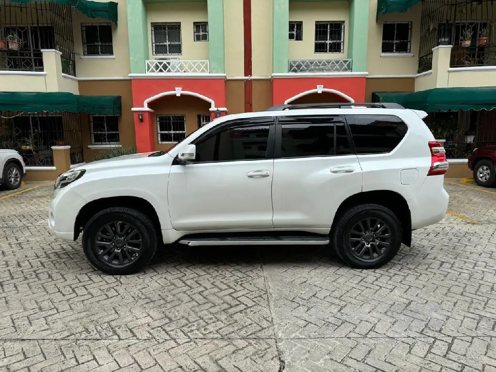 Toyota Land Cruiser Prado 2014 en Santo Domingo Este Foto 7238996-5.jpg