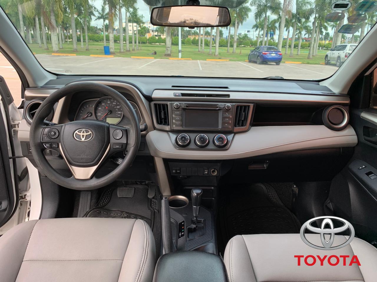 Toyota Rav-4 LE 4X4 en La Altagracia Foto 7239155-5.jpg