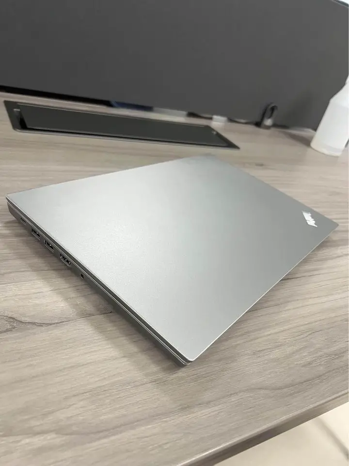 Lenovo Thinkpad E15  Foto 7239640-4.jpg