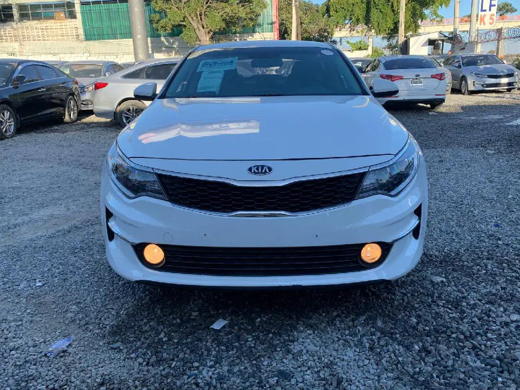 KIA K5 2018 GLP BLANCO DE FRABRICA  Foto 7240210-2.jpg