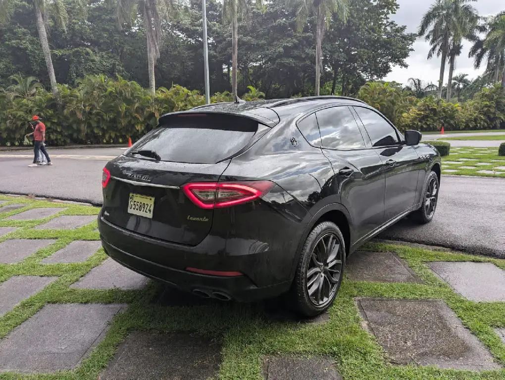 MASERATI LEVANTE Q4 2020  Foto 7240729-6.jpg