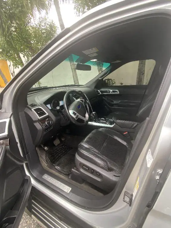 Ford Explorer Limited 2011 Foto 7241059-10.jpg