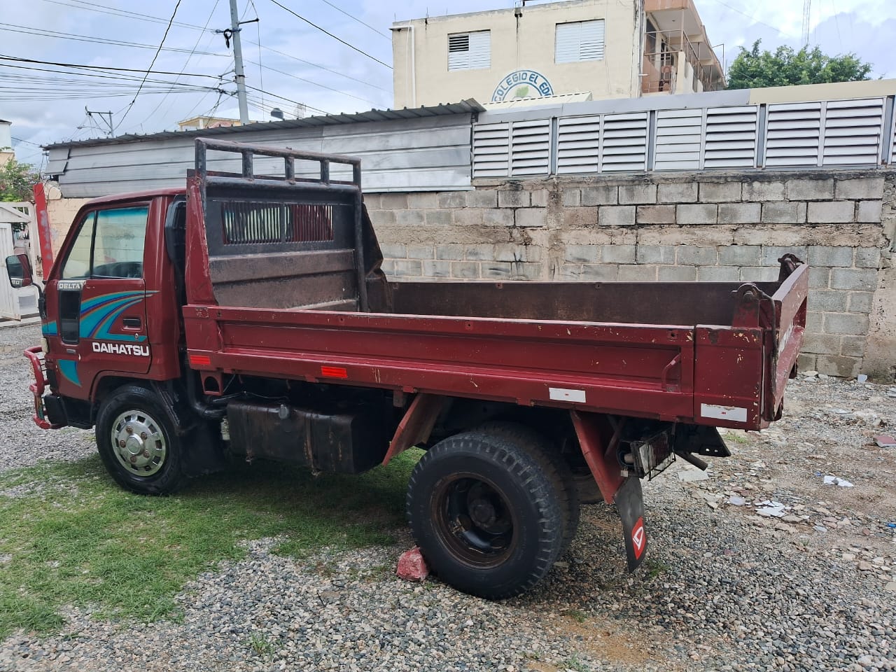 Vendo Daihatsu delta 2000 Foto 7244877-10.jpg