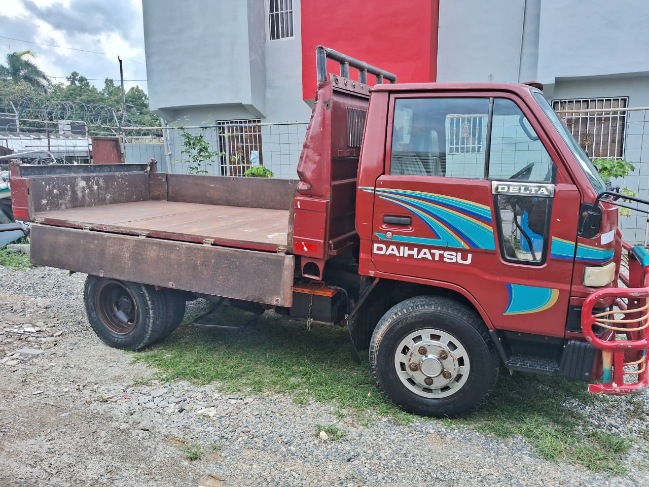 Vendo Daihatsu delta 2000 Foto 7244877-8.jpg