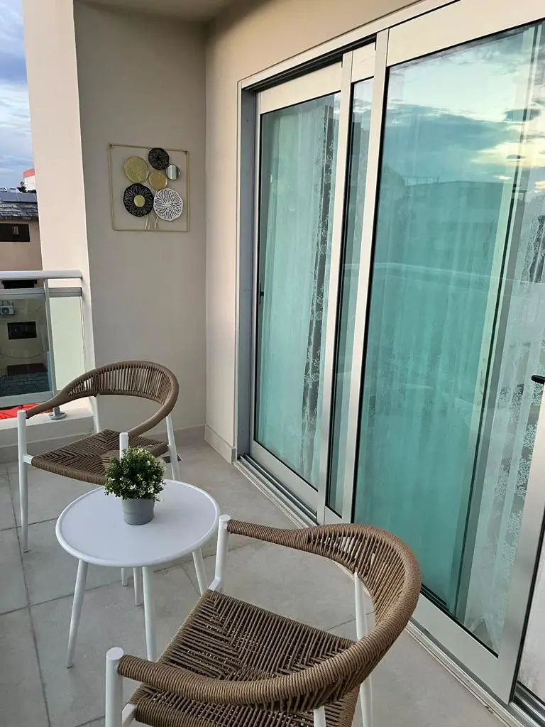 Se alquila moderno apartamento amueblado con hermosa vista a la ciudad Foto 7246430-2.jpg