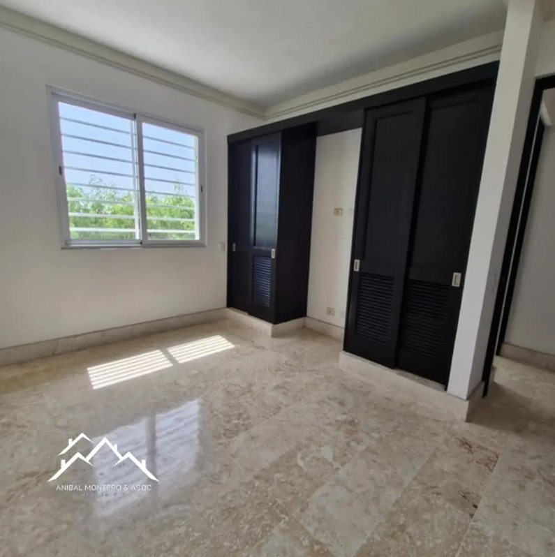 Apartamento en Venta  2do nivel  Edif. Leah I Foto 7246753-2.jpg