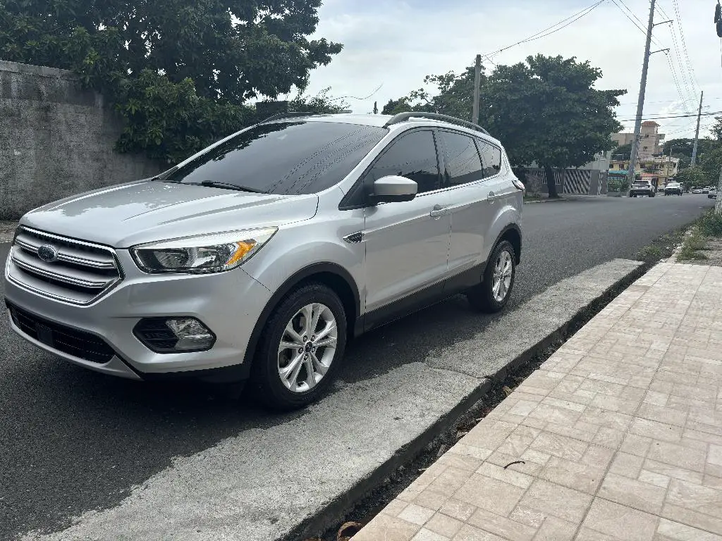 Ford Escape SE EcoBoost 2018 Foto 7249381-1.jpg