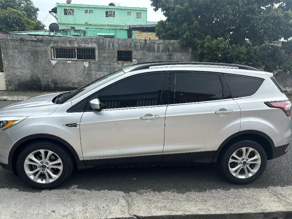 Ford Escape SE EcoBoost 2018 Foto 7249381-2.jpg