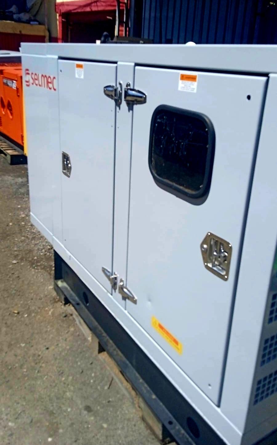 PLANTA ELÉCTRICA SELMEC DE 16 KW SUPER SILENCIOSA ????✅️➡️➡️ Foto 7249389-2.jpg