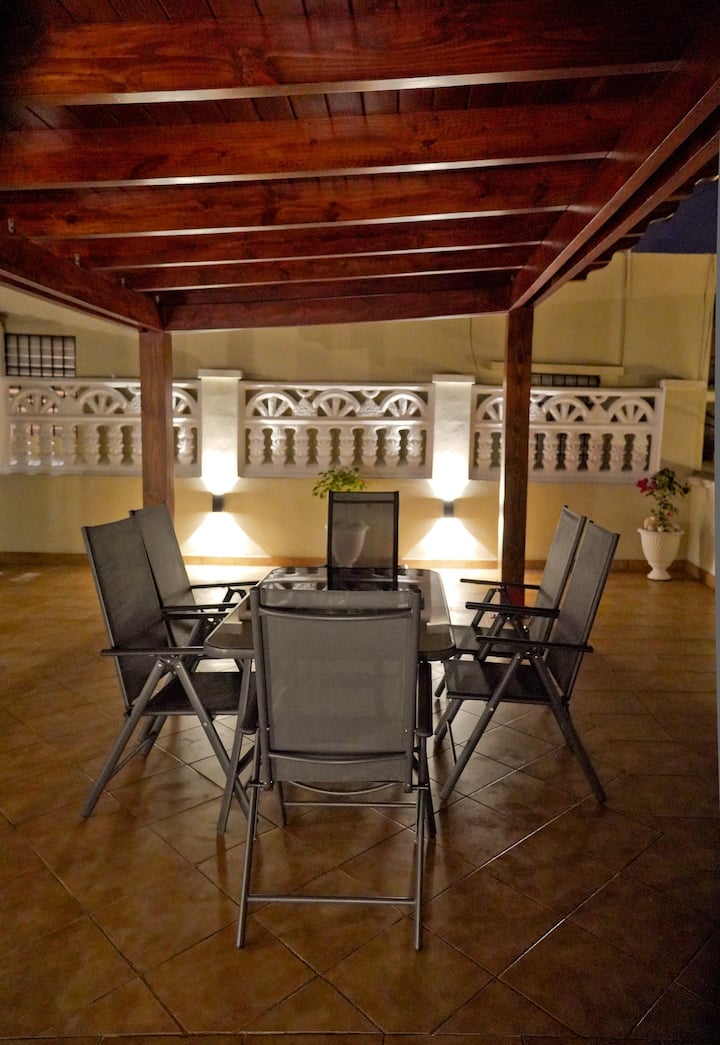 Casa Reformada en Zona Colonial con dos estudios independientes Foto 7250005-3.jpg