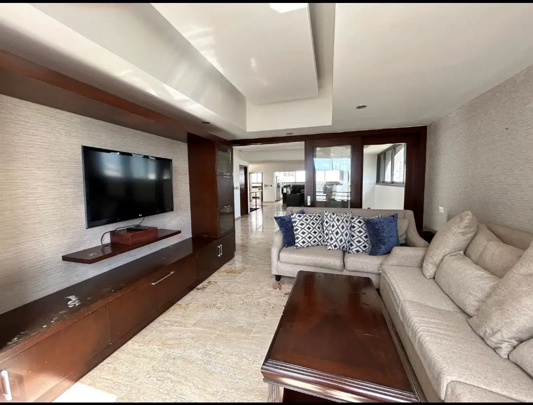 Se vende apartamento ubicado en Ens. Naco  Foto 7252497-3.jpg