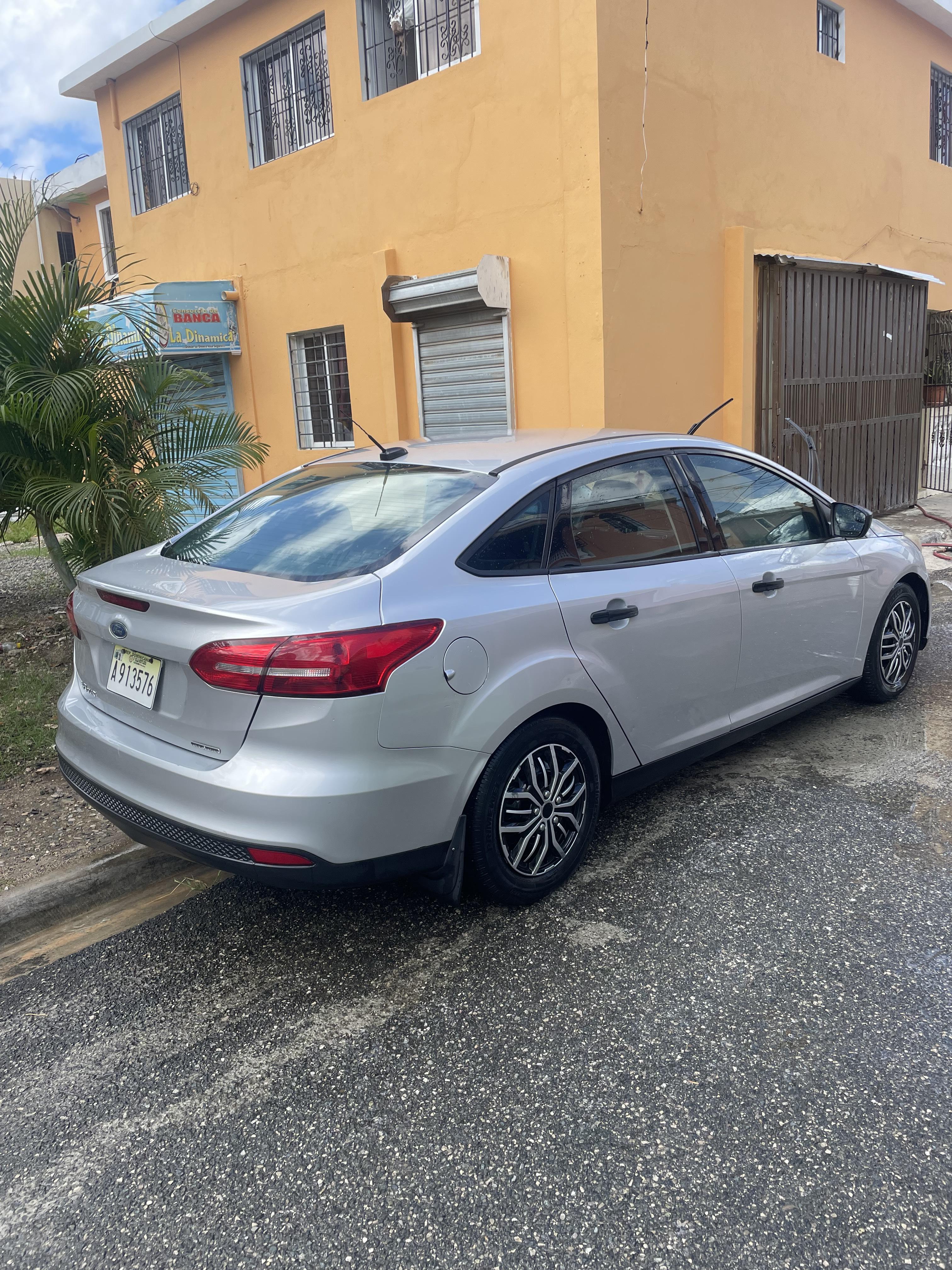 FORD FOCUS 2015 Foto 7253421-7.jpg