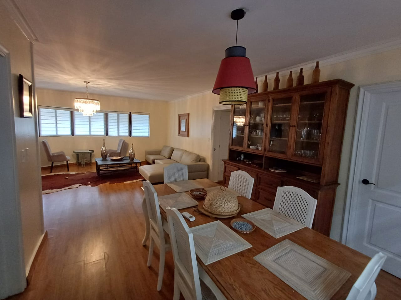 Apartamento en venta en clásico remodelado Piantini Foto 7253888-6.jpg