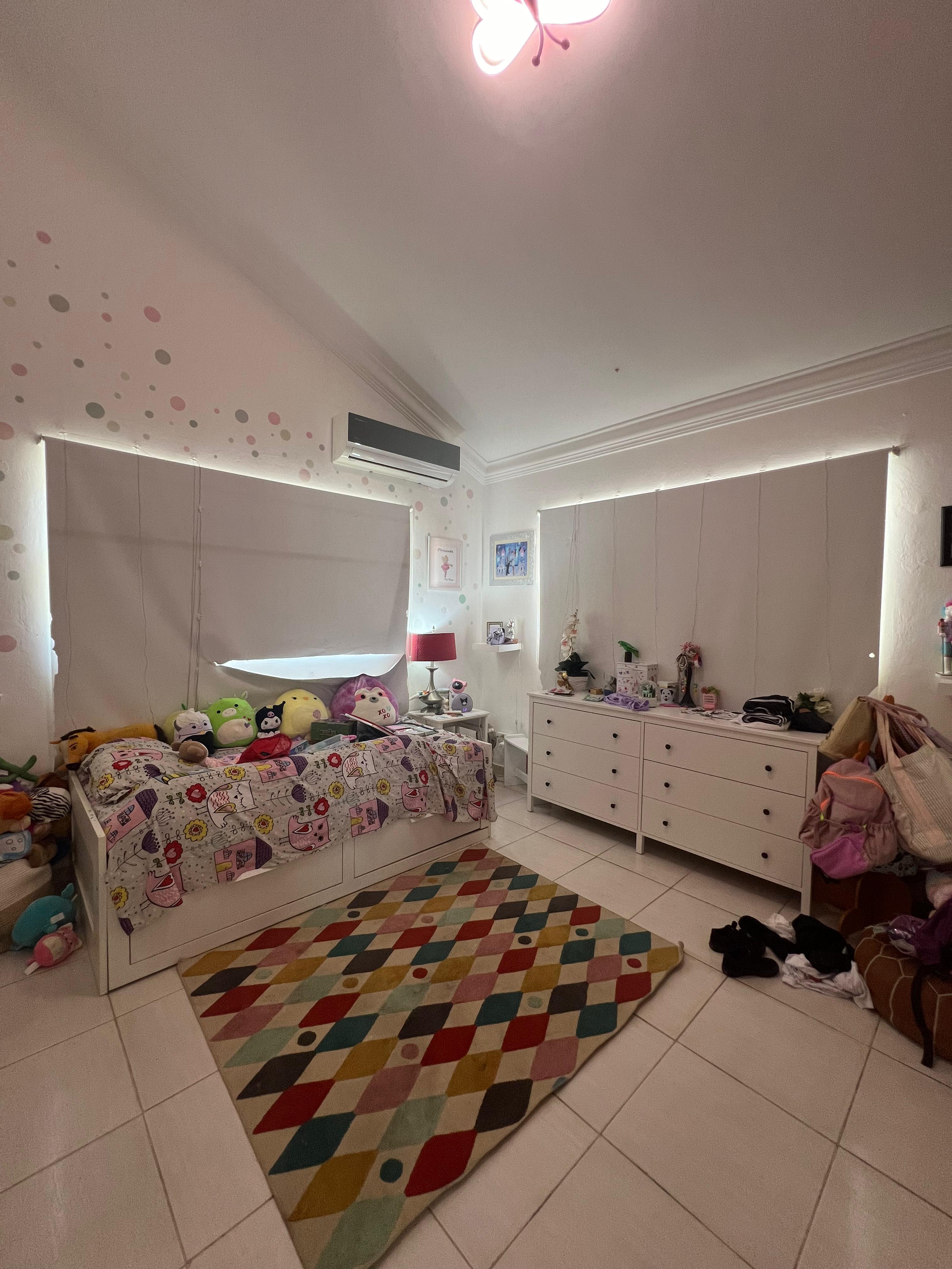 Townhouse en Metro Country Club – Totalmente Amueblado Foto 7254198-2.jpg
