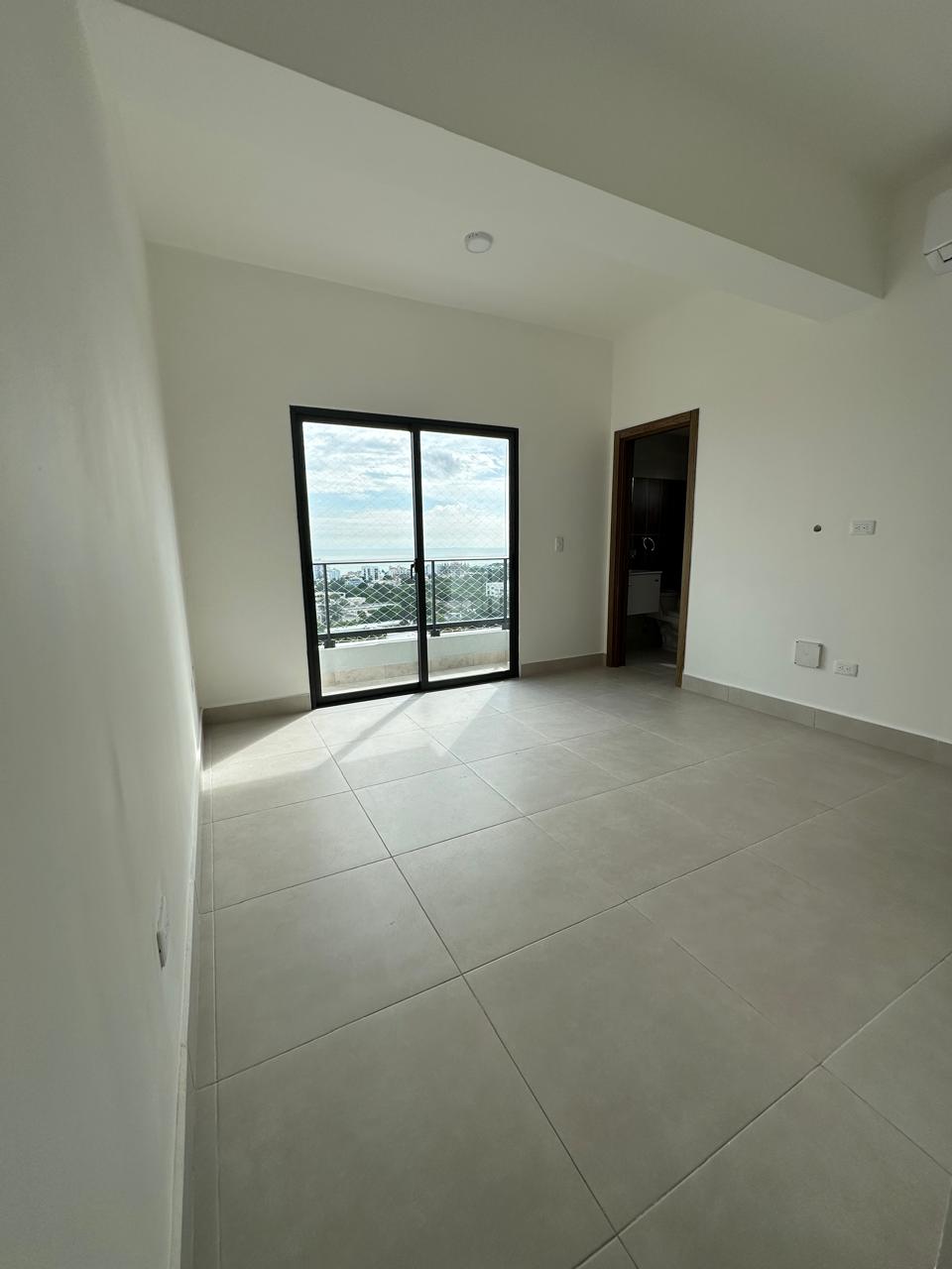 Apartamento en alquiler vacío en El Vergel 3 habitaciones Foto 7255247-1.jpg