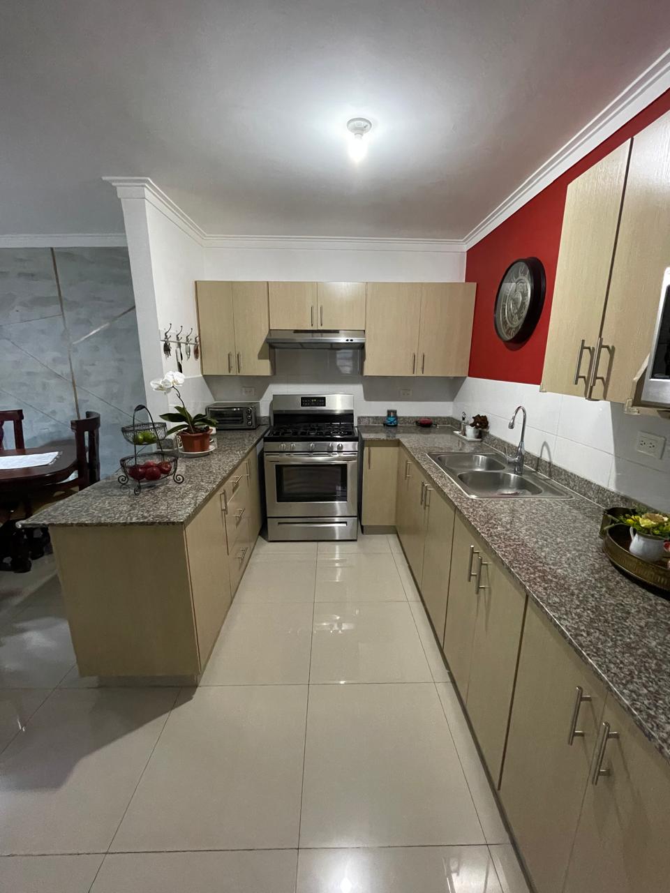 VENDEMOS CUARTO PISO CON TERRAZA EN SANTO DOMINGO NORTE Foto 7255752-7.jpg