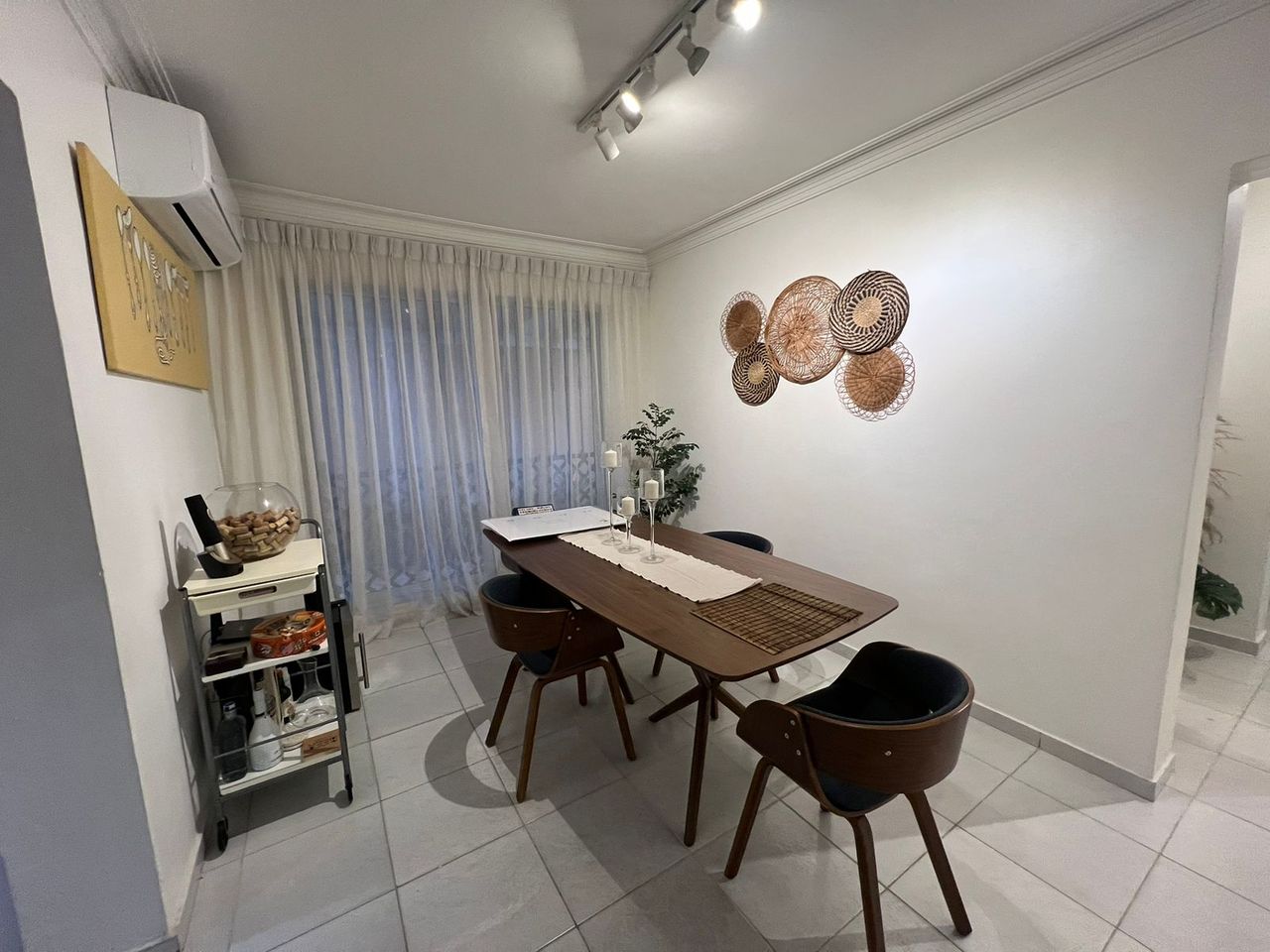 VENDEMOS APARTAMENTO EN ARROYO HONDO. PROXIMO AL NACIONAL DE LA ROTOND Foto 7255767-11.jpg