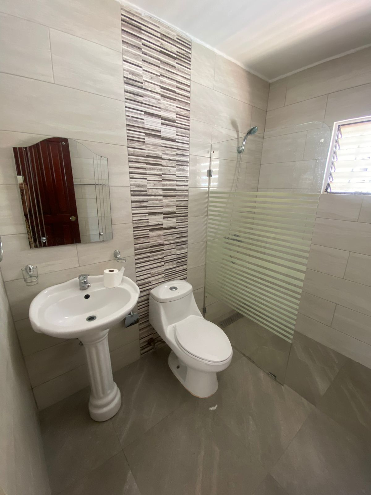 SE VENDE CASA EN ALPES 2 SANTO DOMINGO ESTE Foto 7258343-12.jpg