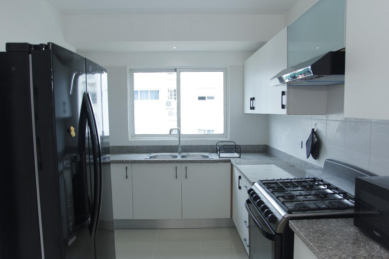 Apartamento amueblado 3 hab en Renacimiento en Alquiler Foto 7261244-5.jpg