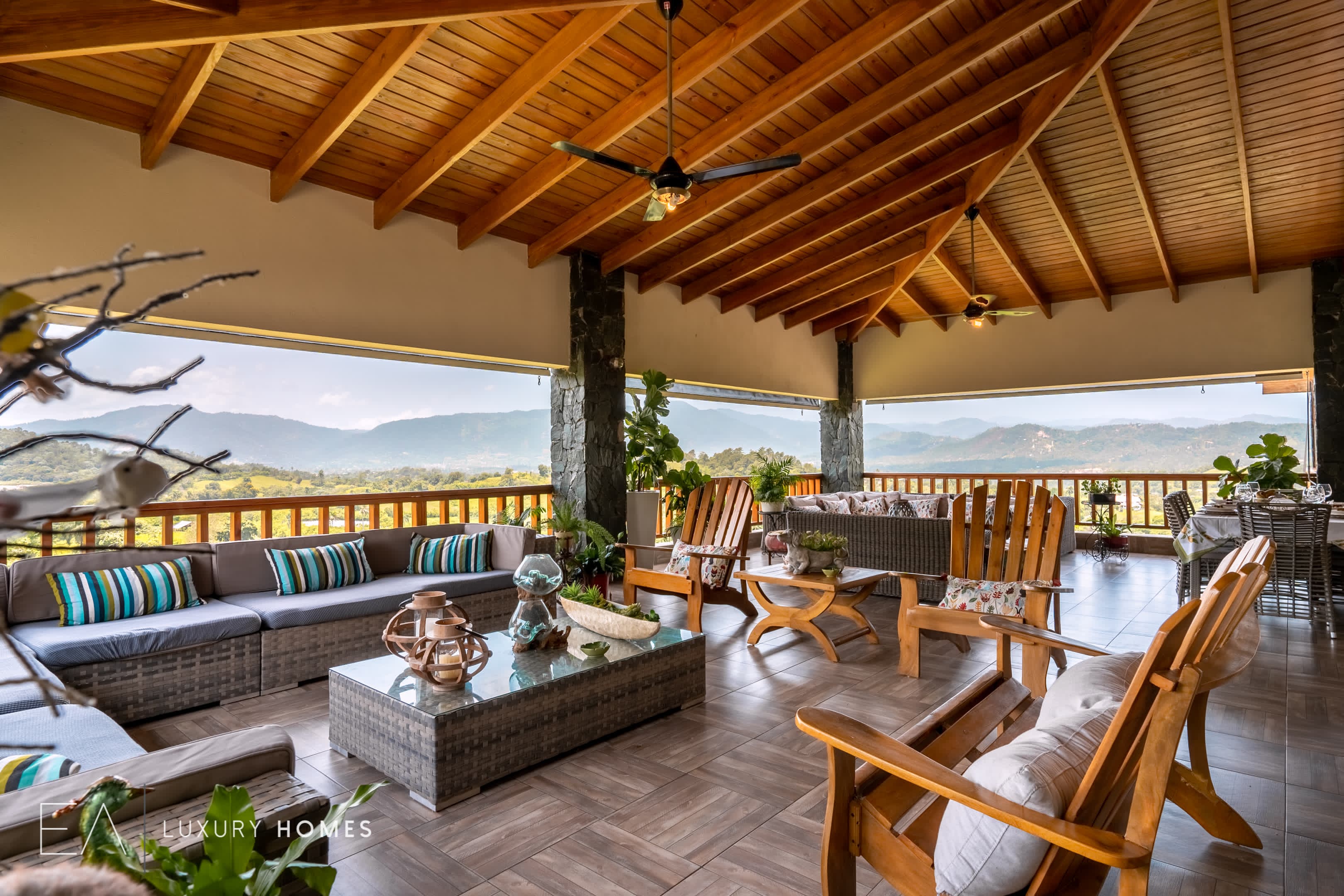 Vendo Exclusiva Villa AMUEBLADA en JARABACOA 678 Mts.2 en el Sector La Foto 7261632-2.jpg