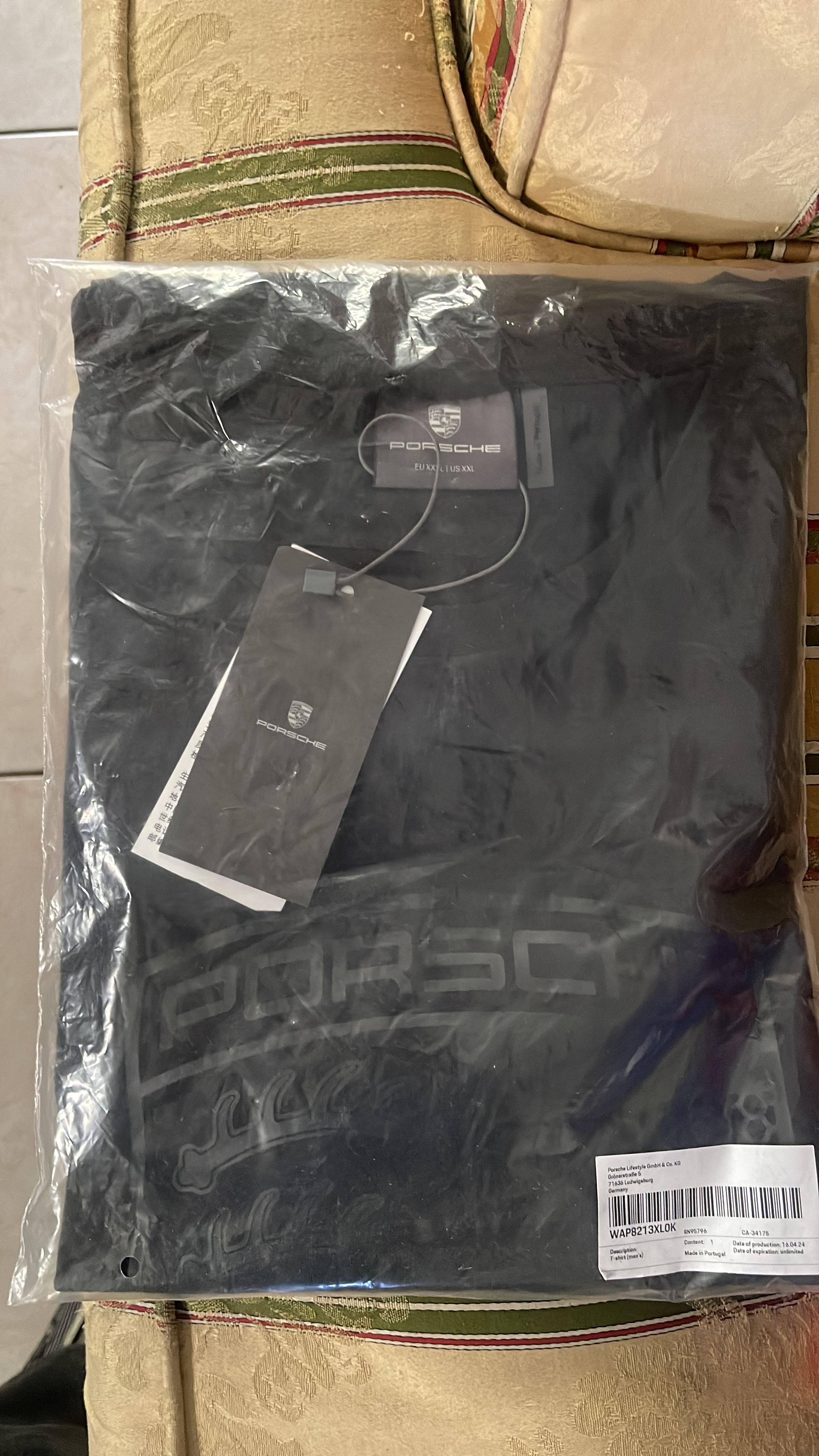 Pantalon Largo Corto y T-Shirt Puma Porsche Foto 7261890-7.jpg
