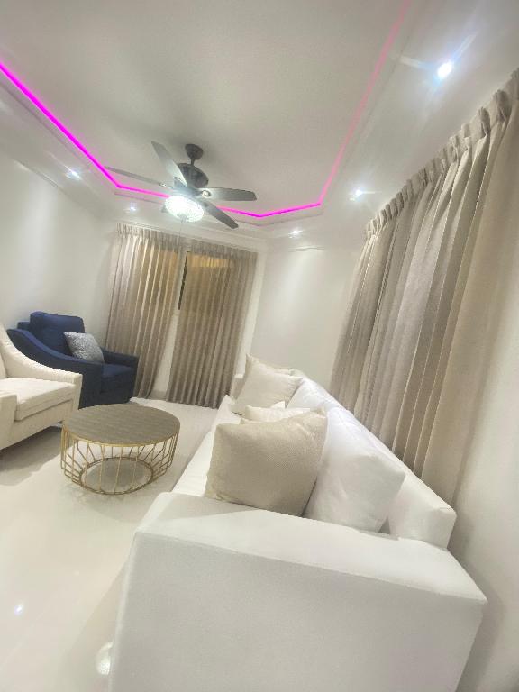 Rento penthouse en arroyo hondo !! Full amueblado  Foto 7262053-1.jpg