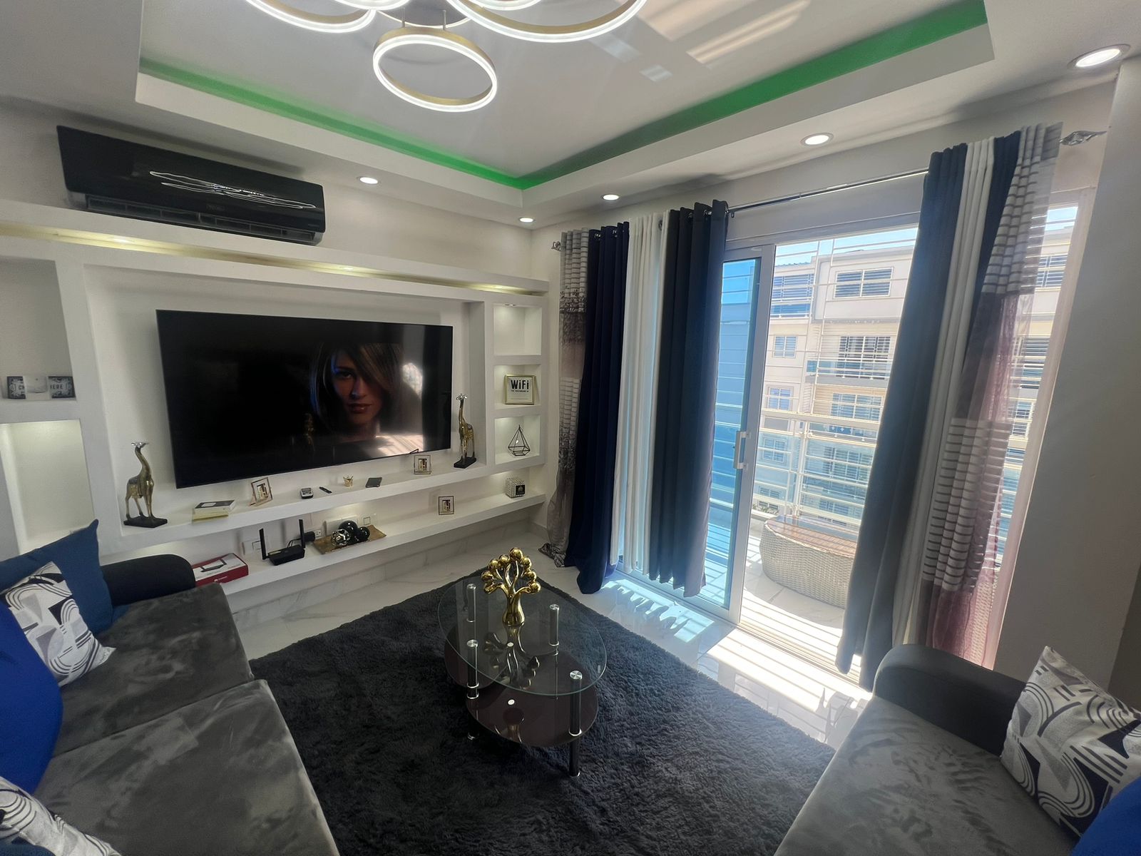 Se alquila Penthouse ubicado en Las Cayenas Autopista San Isidro Foto 7262356-2.jpg