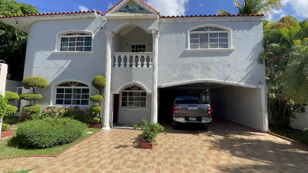 Hermosa casa Residencial próximo al acuario  Foto 7262824-1.jpg