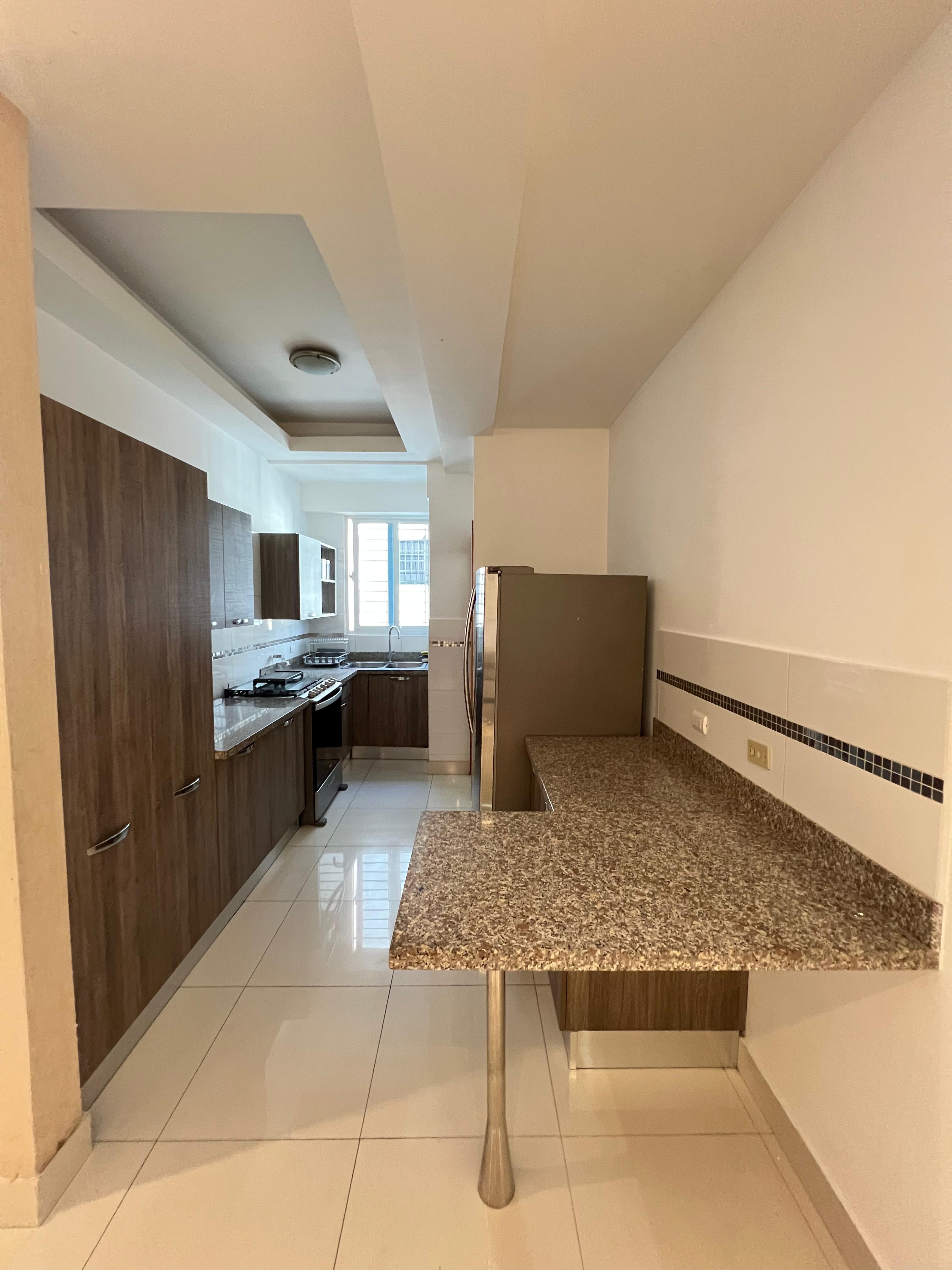 Apartamento Amueblado en Alquiler en Evaristo Morales Foto 7263480-5.jpg