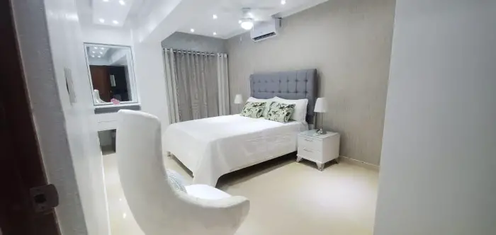 Se alquila hermoso apartamento cerca del malecon  Foto 7264890-14.jpg