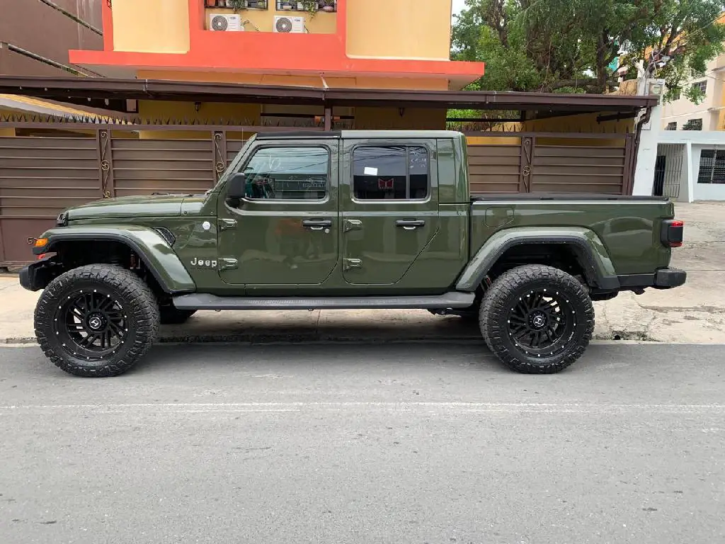 Jeep Gladiator Overland año 2022 US 65000 neg. Foto 7265040-3.jpg