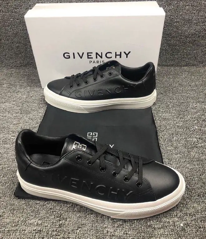 Sneakers Tenis Teni Givenchy Ultimately 2025 Foto 7265843-1.jpg