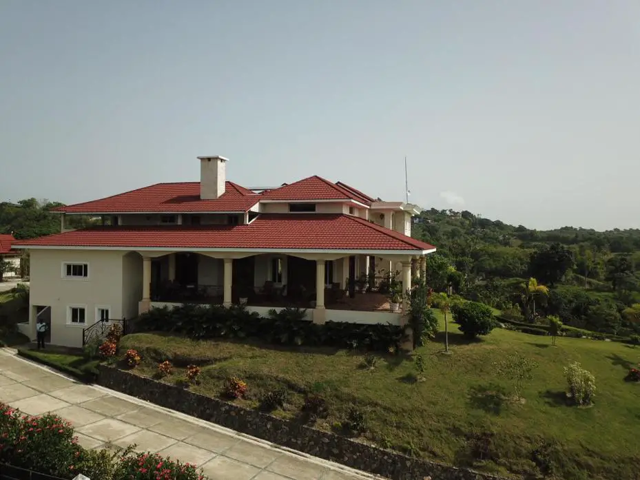 Lujosa y exuberante cabaña con 20233.78 Mts2 de terreno en Jarabacoa.  Foto 7266103-5.jpg