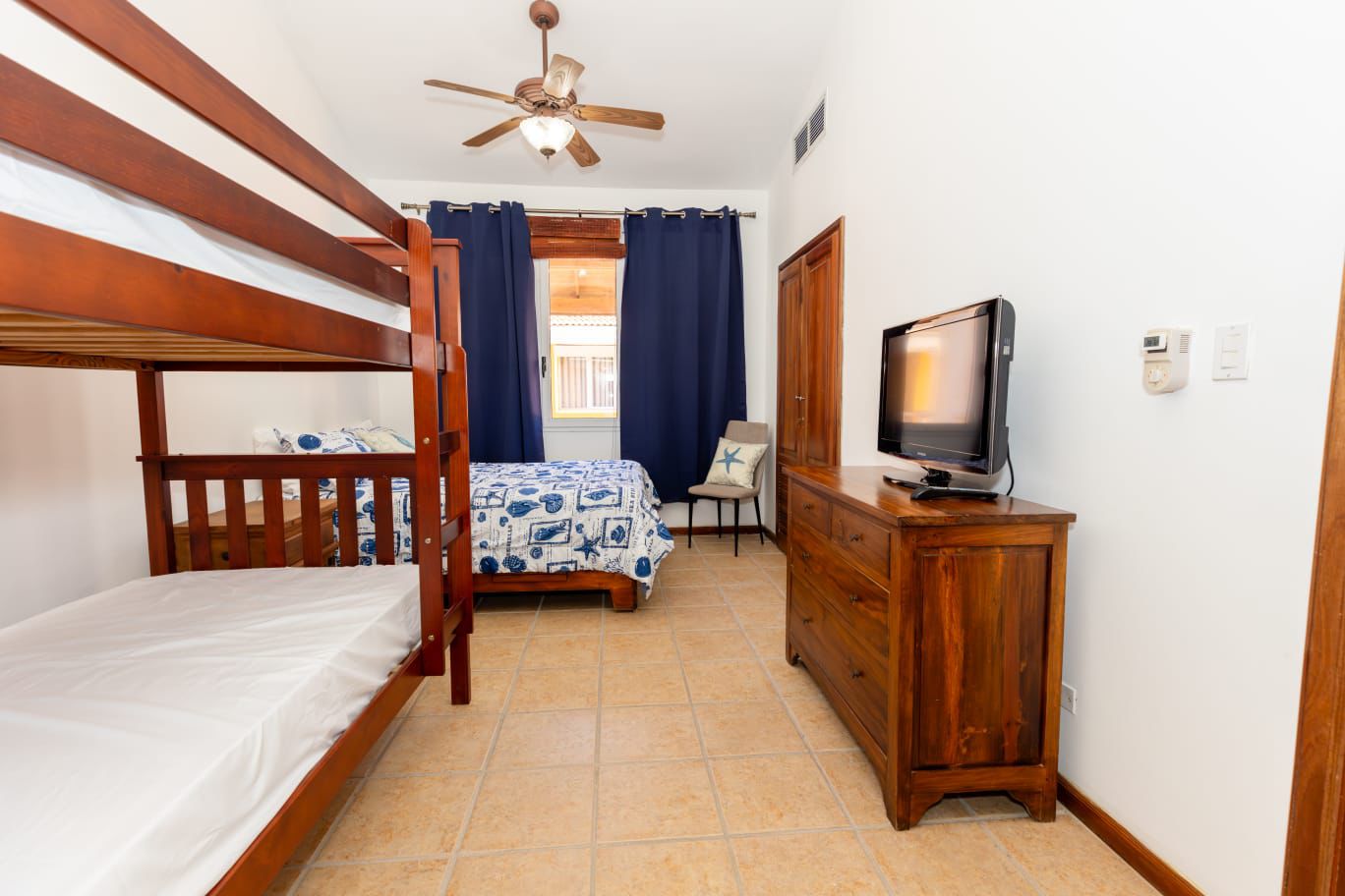 Venta de apartamento en segundo piso en Juan Dolio  Foto 7266637-15.jpg
