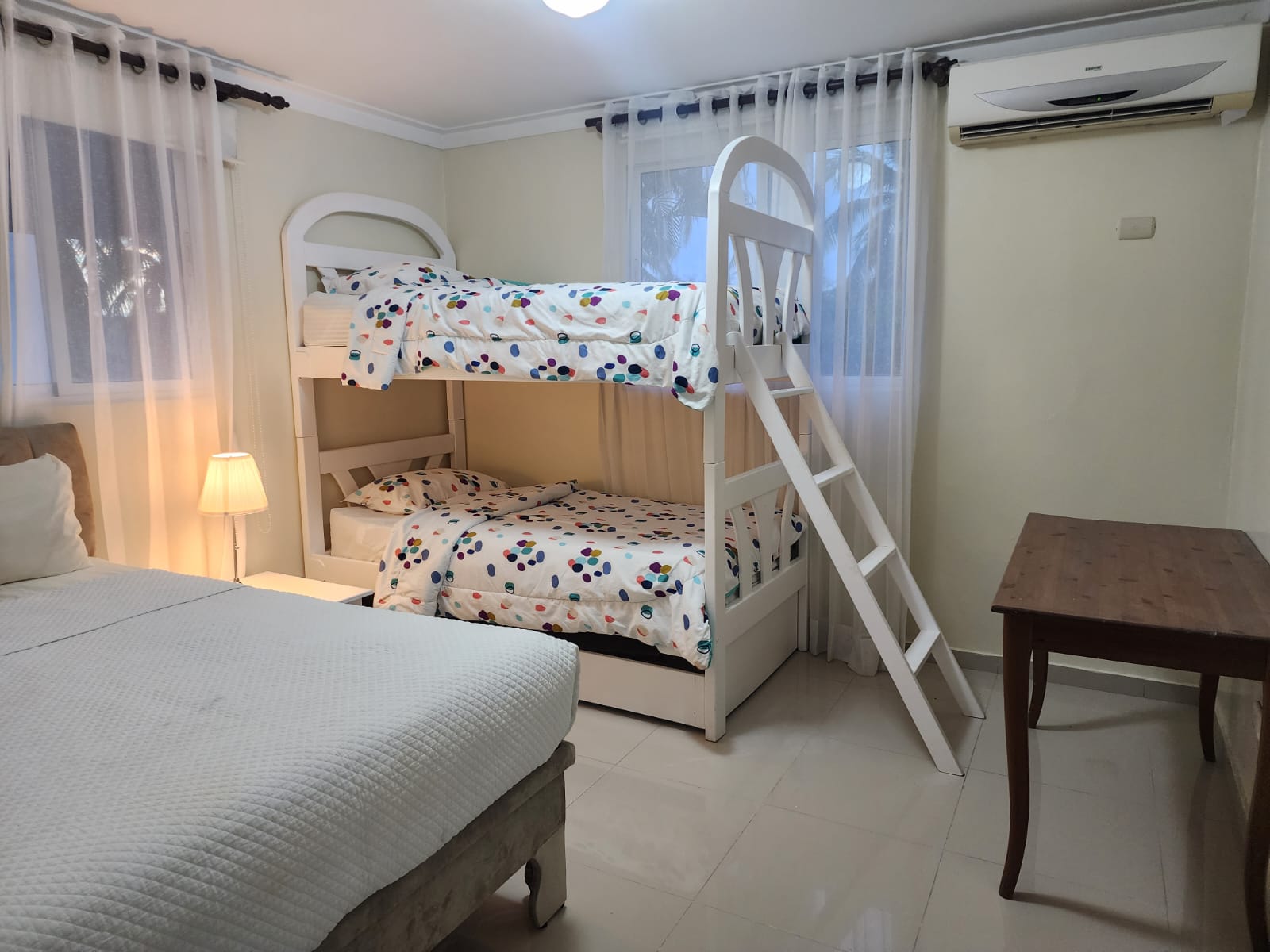 Vendo apartamento totalmente amueblado en Juan Dolió Foto 7269676-6.jpg