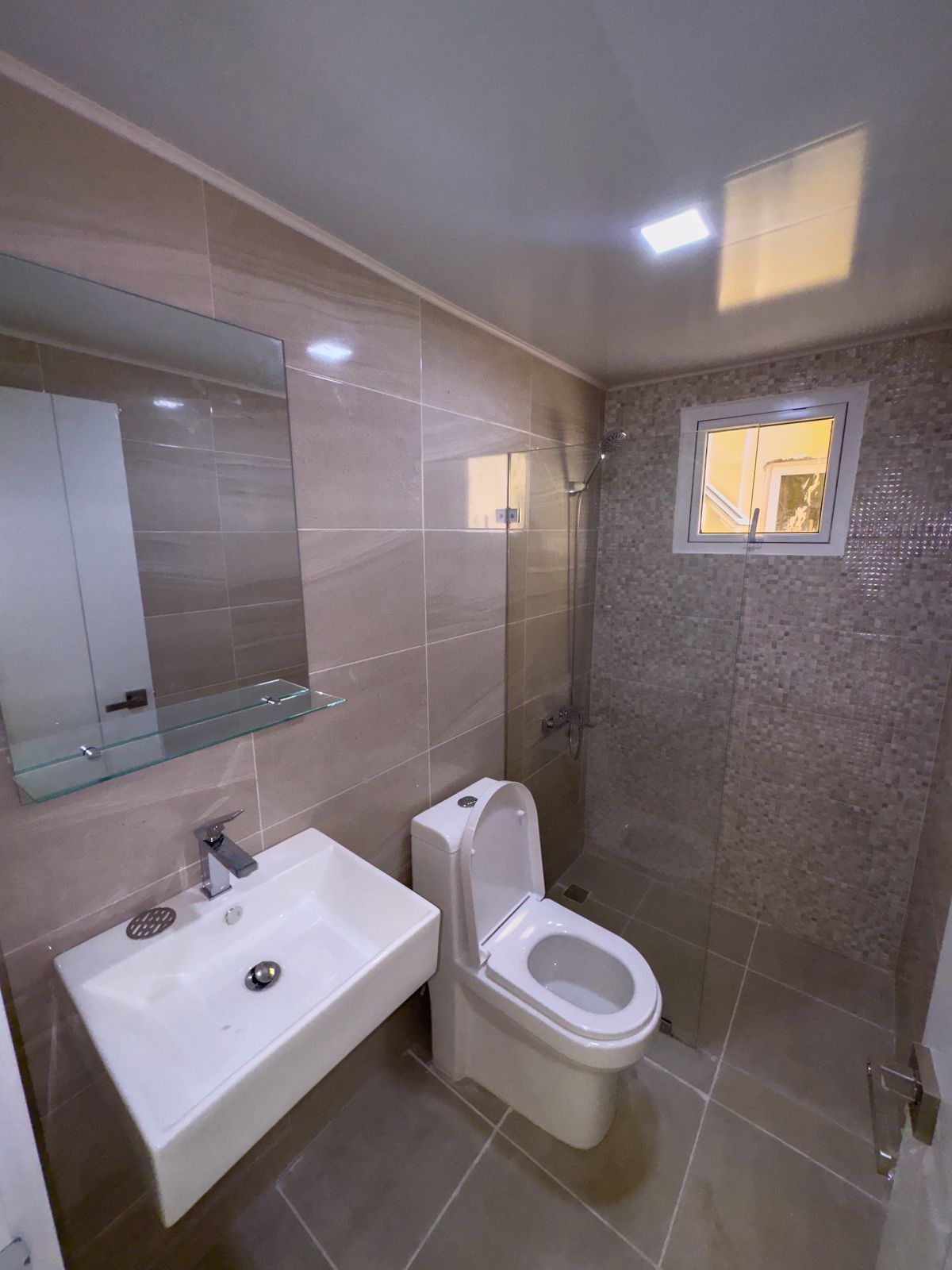 Vendo Apartamento en Santo Domingo Este  Foto 7270579-3.jpg