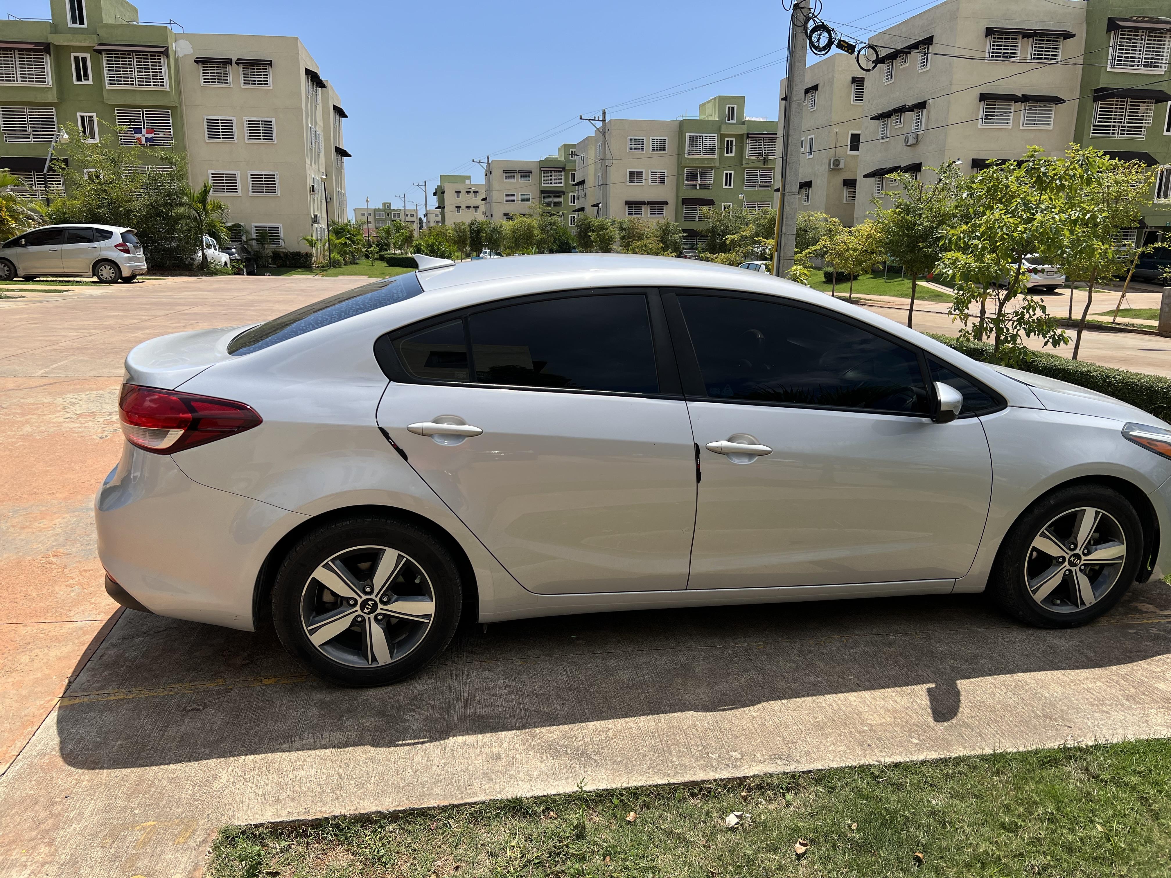 Kia Forte 2018  Foto 7270602-13.jpg