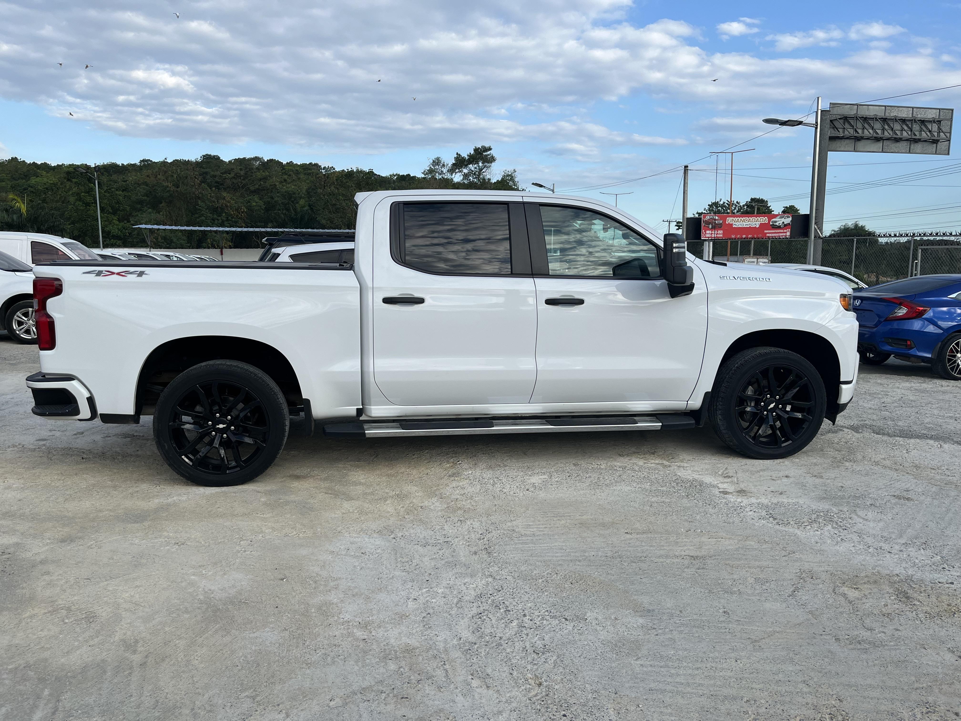 Chevrolet Silverado 2021 1500 Custom  Foto 7270790-4.jpg