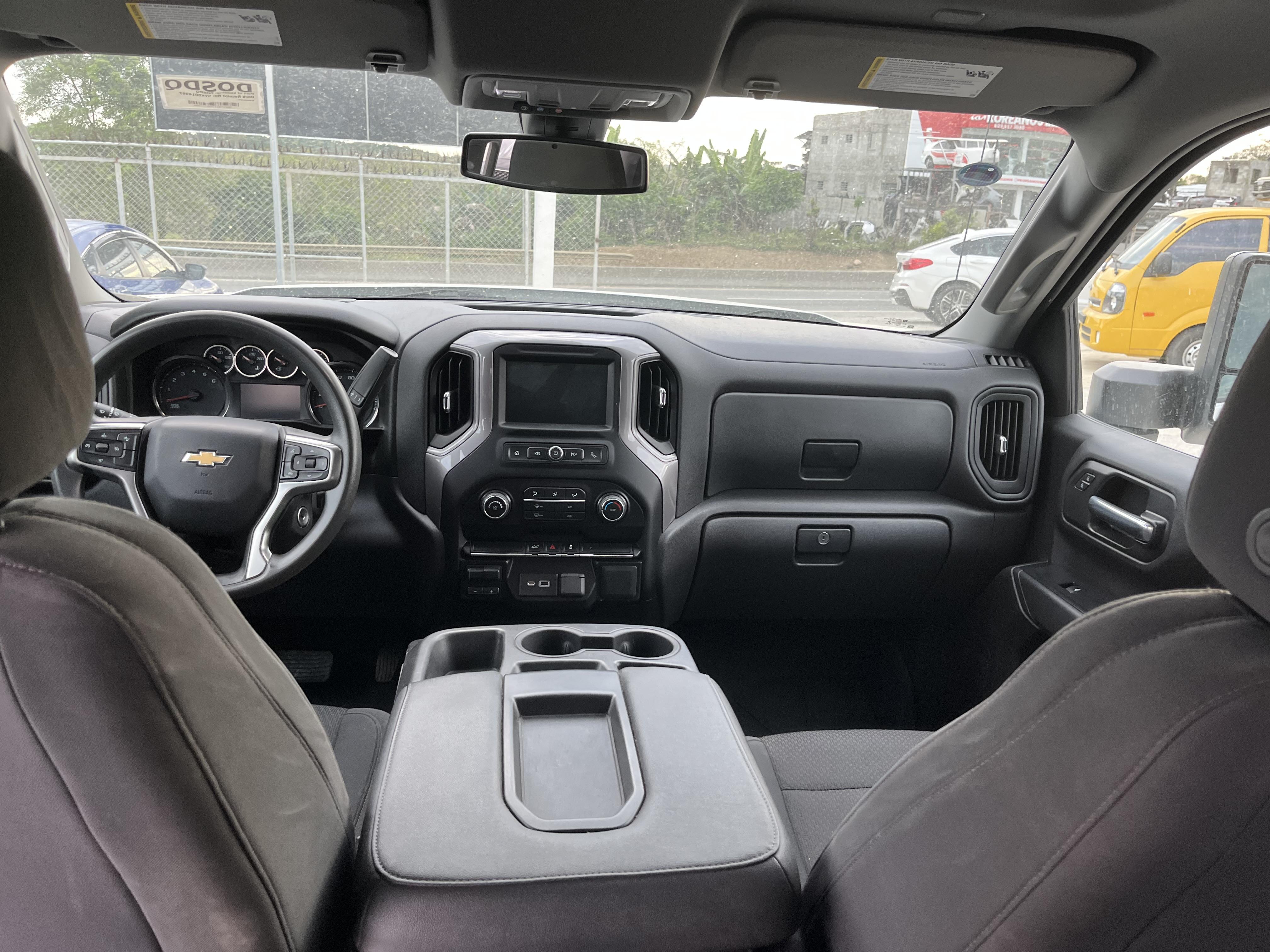 Chevrolet Silverado 2021 1500 Custom  Foto 7270790-6.jpg