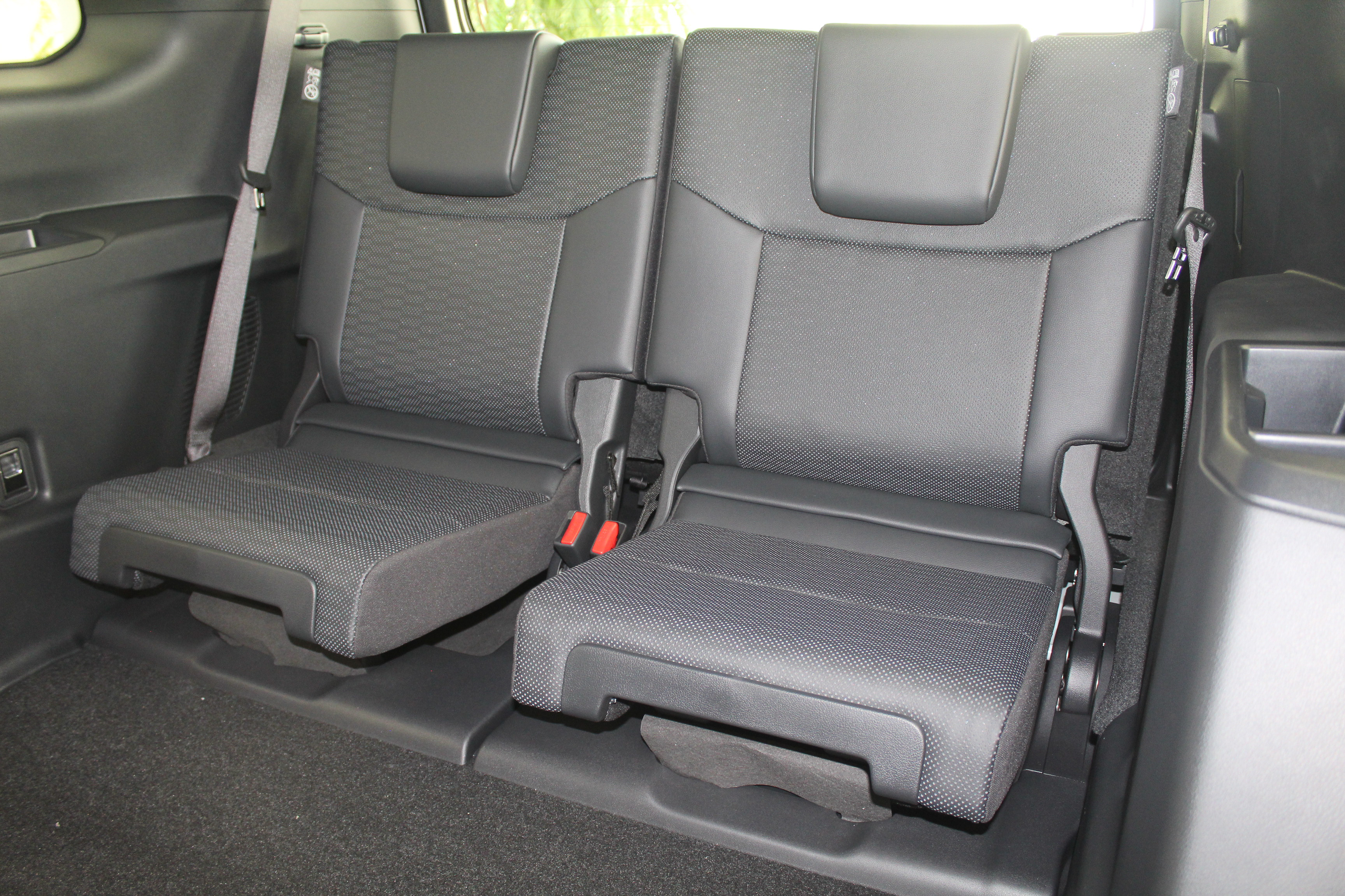 Toyota Land Cruiser Prado All Rounder 2025 Foto 7271037-9.jpg