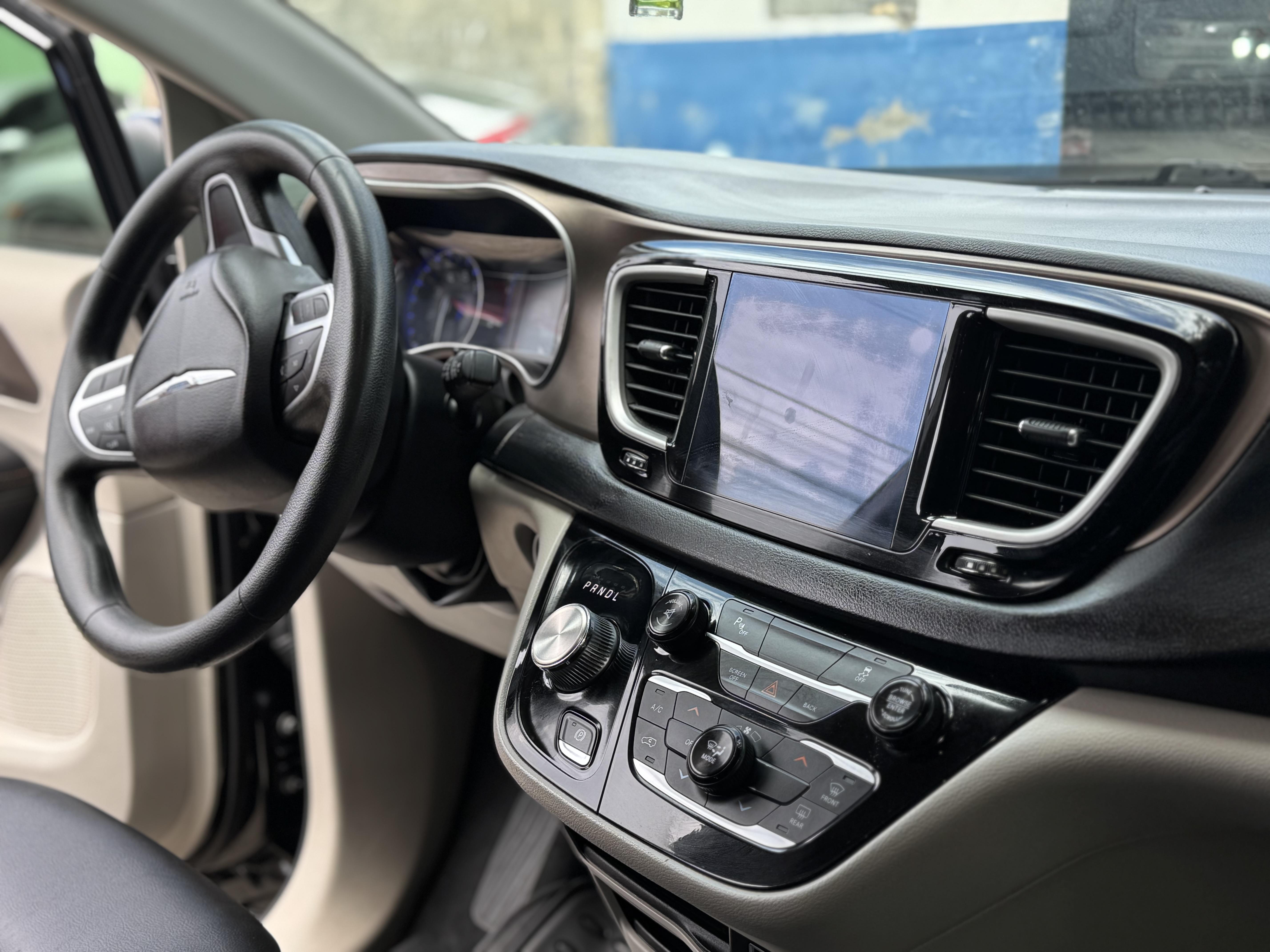 Chrysler Touring 2017  Foto 7274181-10.jpg