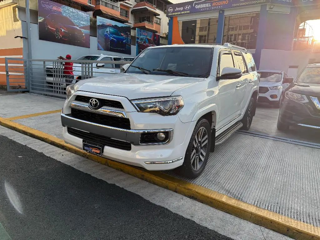 TOYOTA 4RUNNER LIMITED Foto 7274312-1.jpg