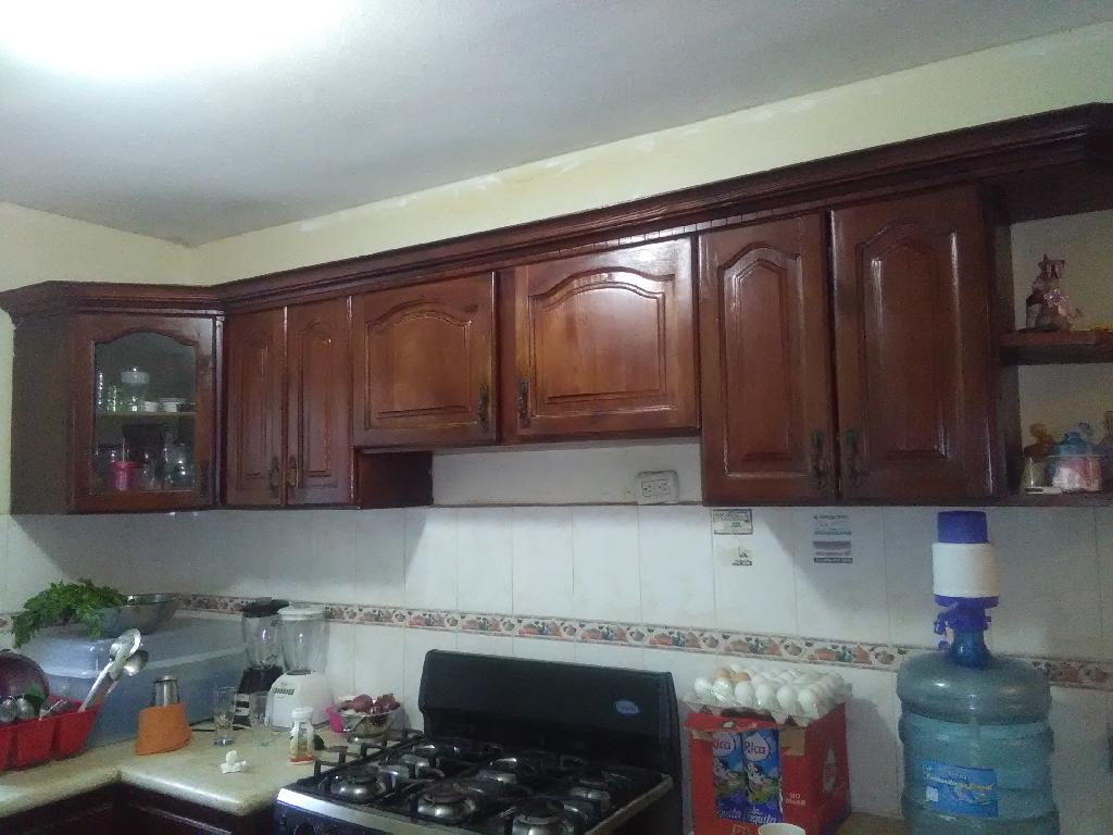 Gabinetes para cocina en madera diseño de acuerdo a tu espacio  Foto 7274613-1.jpg