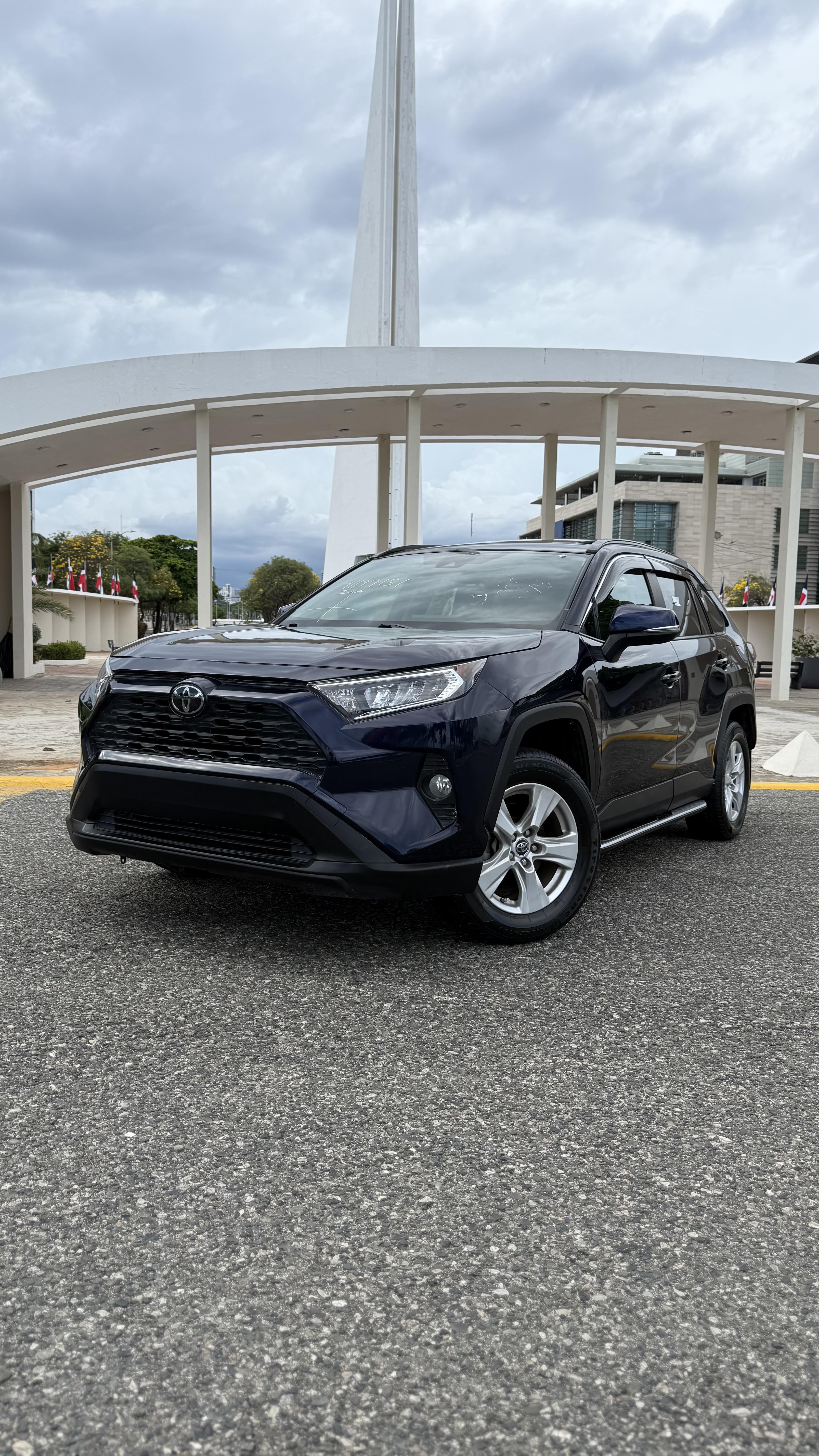 Toyota RAV4 2019 XLE FULL Foto 7275129-3.jpg