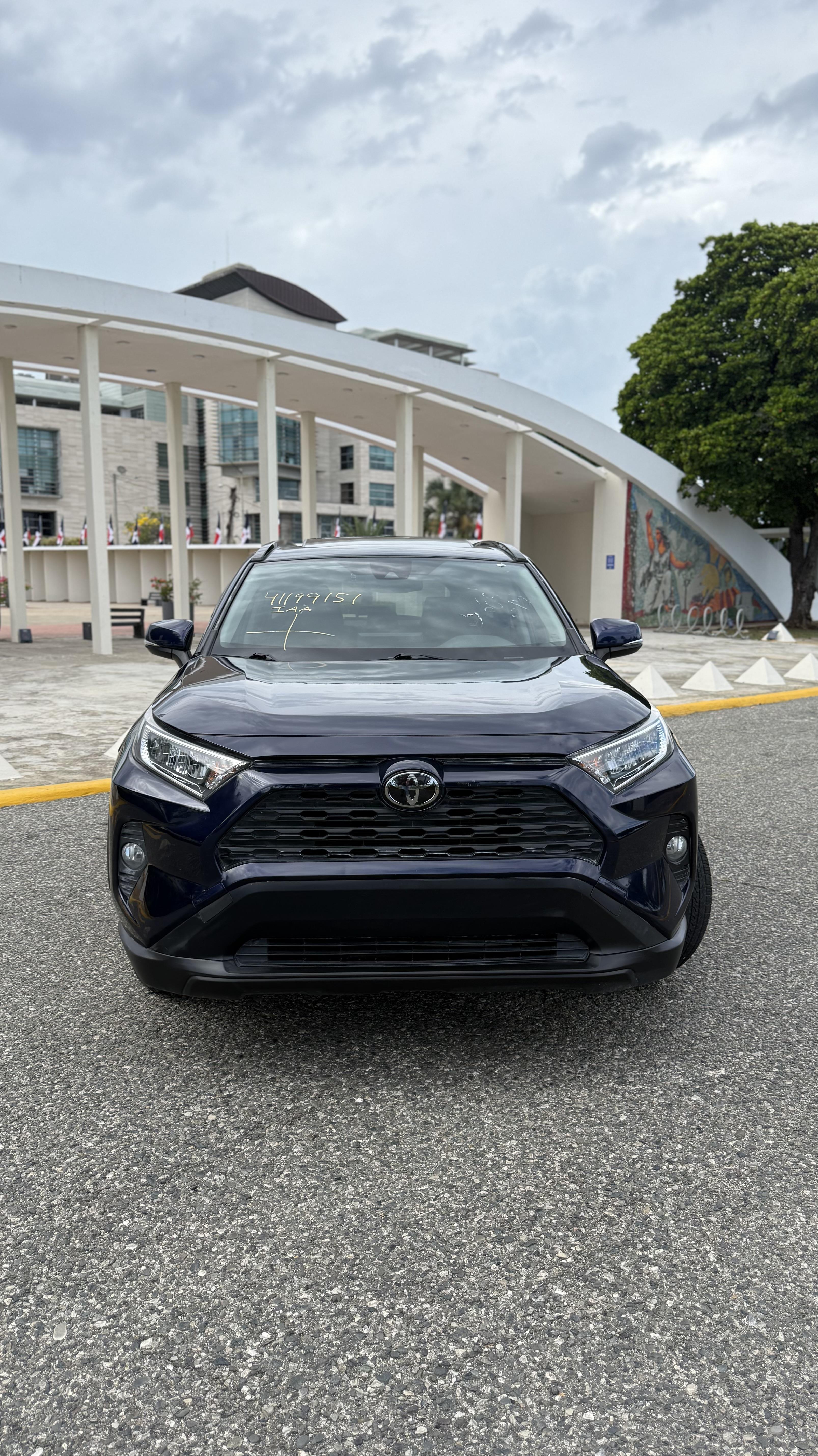 Toyota RAV4 2019 XLE FULL Foto 7275129-4.jpg